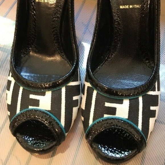 Fendi Sz 35.5 Zucca Block High Peep Toe Heels - Picture 8 of 12